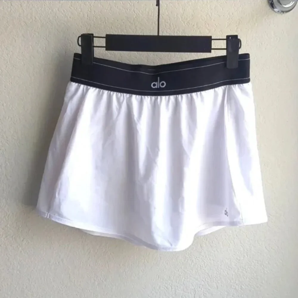 Alo Yoga Match Point Tennis Skirt & Medium & White NWOT